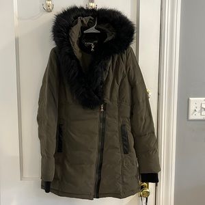 Light worn olive green coat with black fur trim